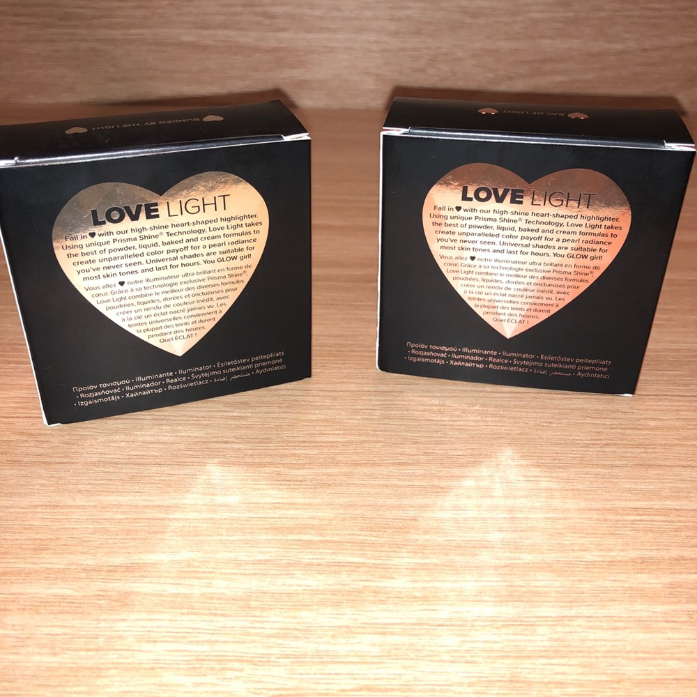 Too Faced Prismatic Combo Highlighter - Picture 7 of 7
